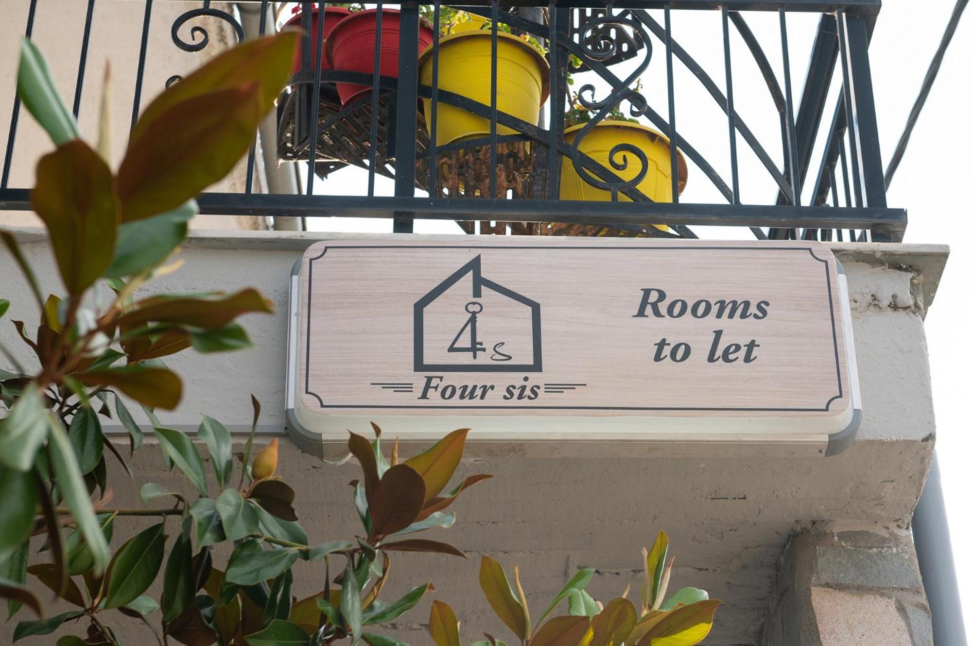 Four Sis Rooms Mangana Kültér fotó